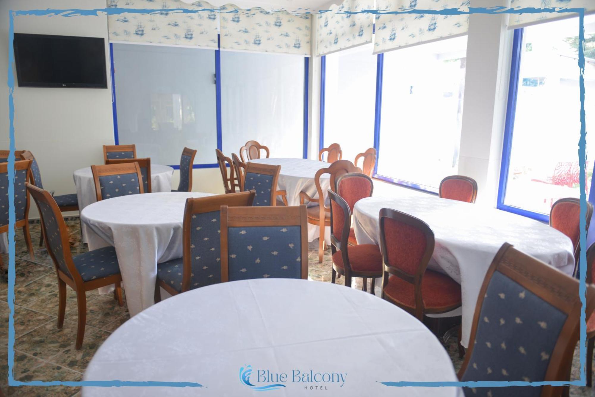 Blue Balcony 3*