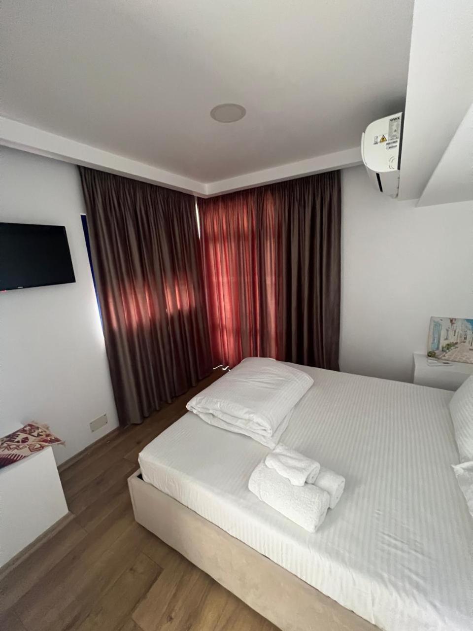 Blue Balcony 3* Golem (Tirana)