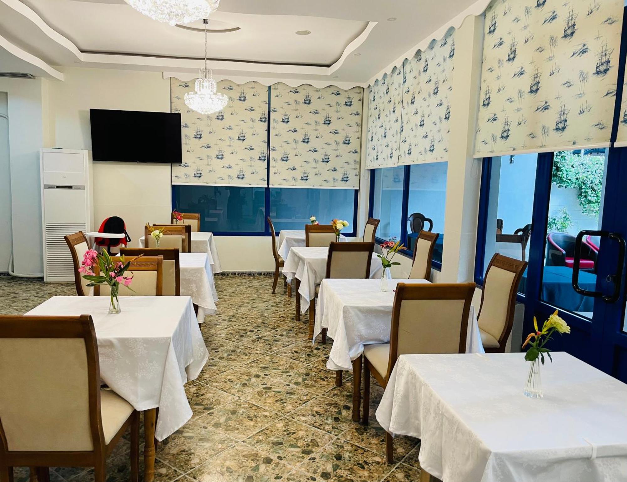 Blue Balcony 3* Golem (Tirana)