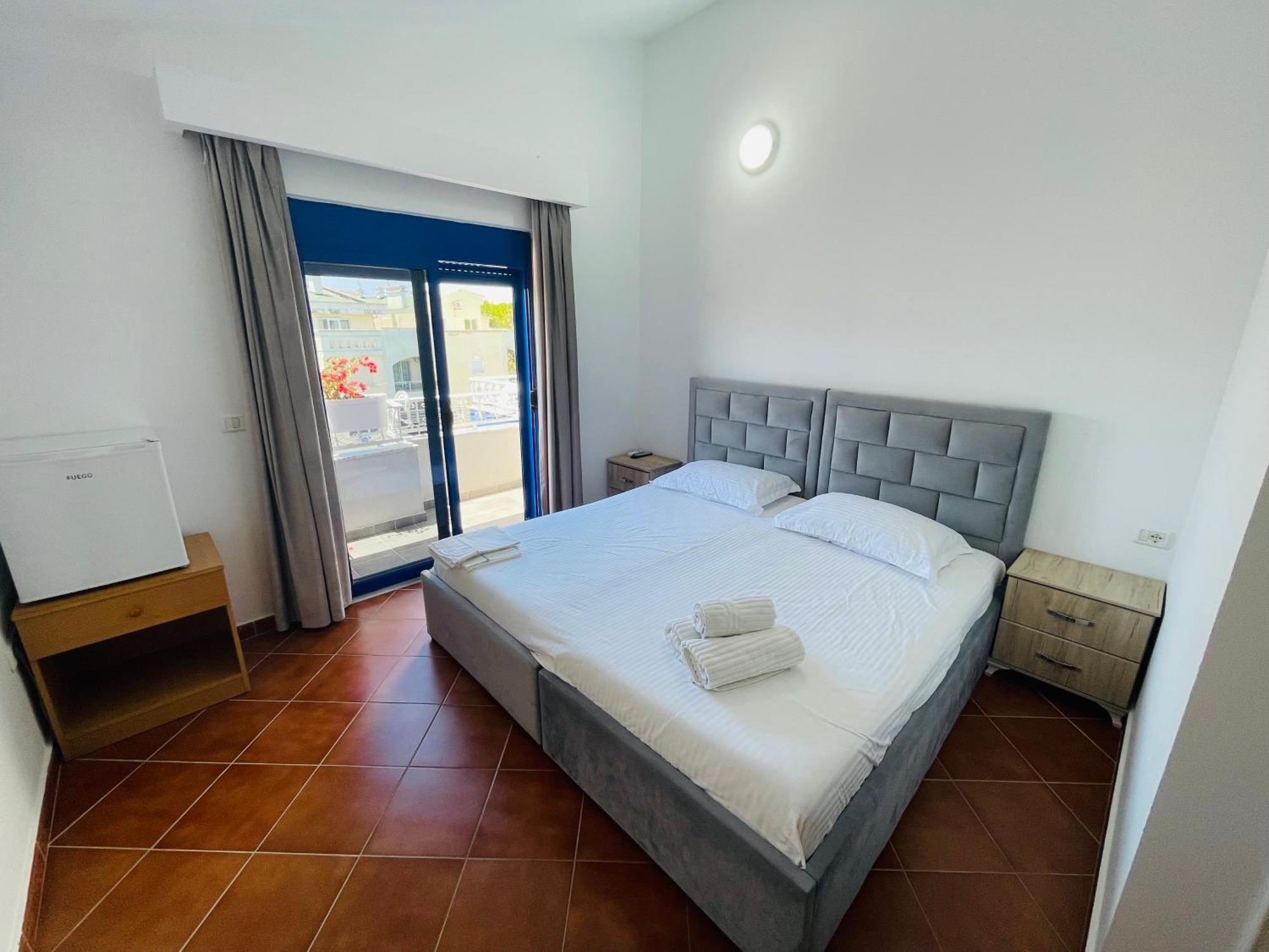 Hotel Blue Balcony Golem (Tirana)